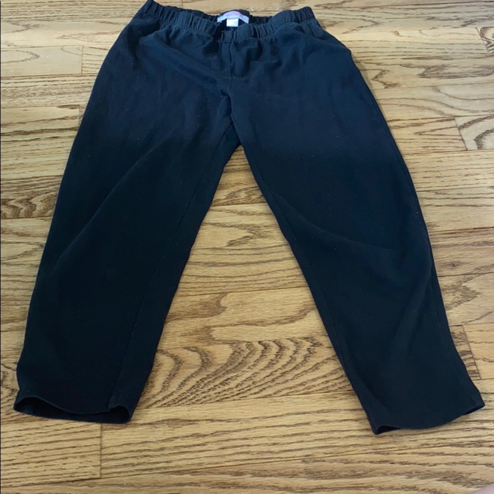 black capri leggings